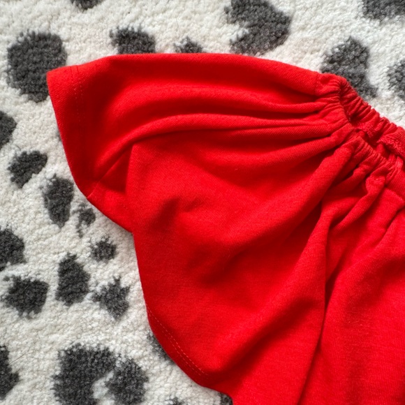 Women’s Mossimo Supply Co Brand Off-the-Shoulder top - red - size medium👚 - Picture 5 of 5